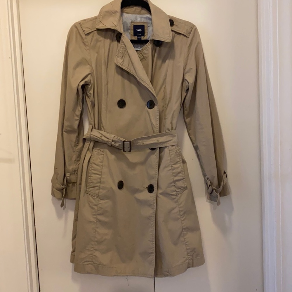 Gap tan trench coat